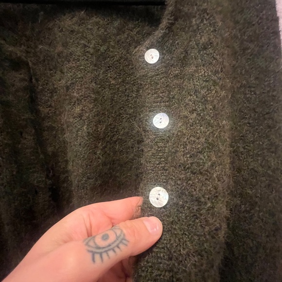 Soft green cardigan - Picture 3 of 11